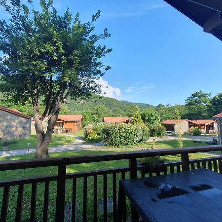 Le Hameau Du Comte De Foix Aparthotel Mercus-Garrabet Bagian luar foto