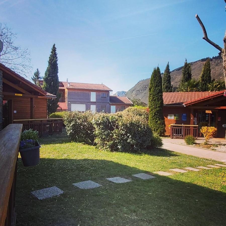 Le Hameau Du Comte De Foix Aparthotel Mercus-Garrabet Bagian luar foto